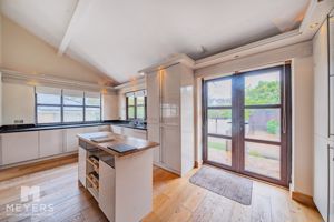 Kitchen- click for photo gallery